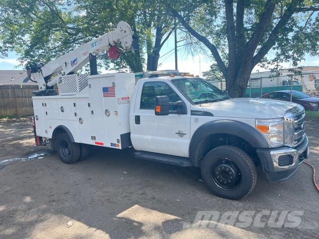 Ford F-550 مركبات الأغراض العامة