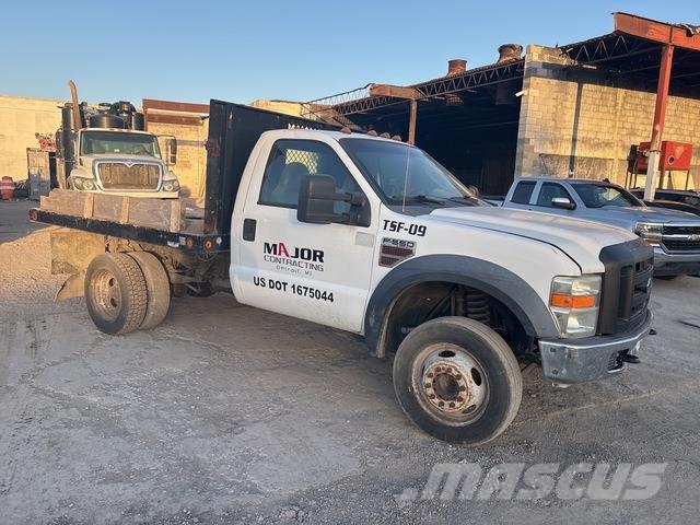 Ford F-550 Бордови
