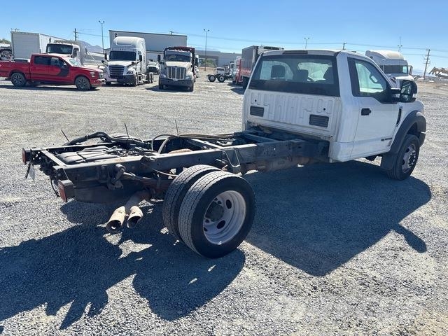 Ford F-550 Кабини