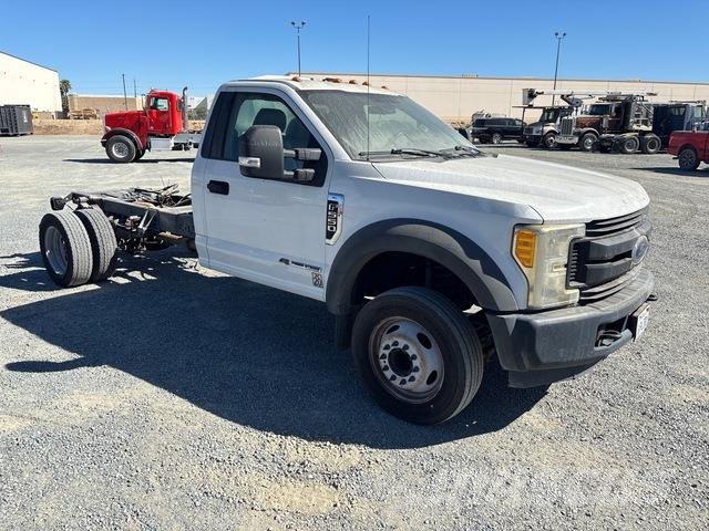 Ford F-550 Кабини