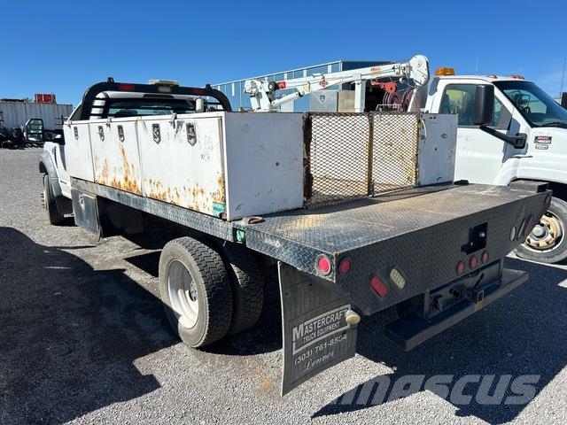 Ford F-550 Бордови