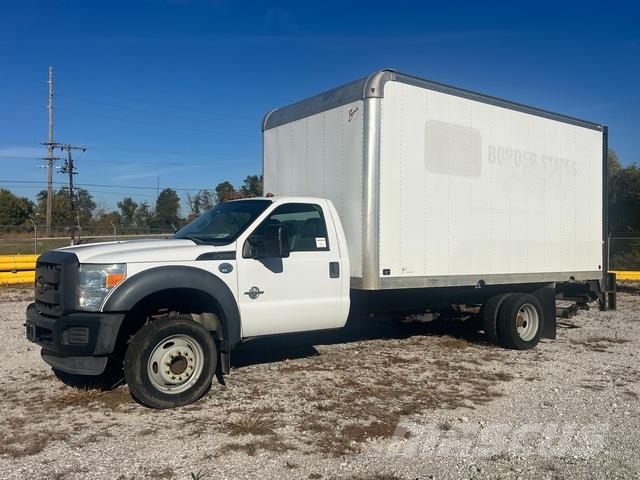 Ford F-550 شاحنات ذات هيكل صندوقي