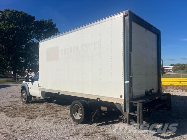 Ford F-550 Camiones caja cerrada