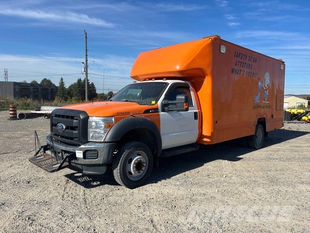 Ford F-550 Lieferwagen