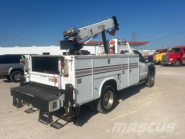 Ford F-550 Visuotinės / bendrosios paskirties automobiliai