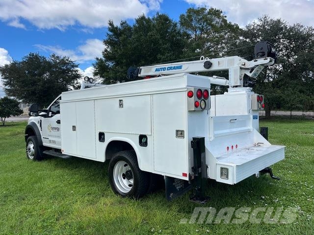 Ford F-550 Комбинированные дорожные машины