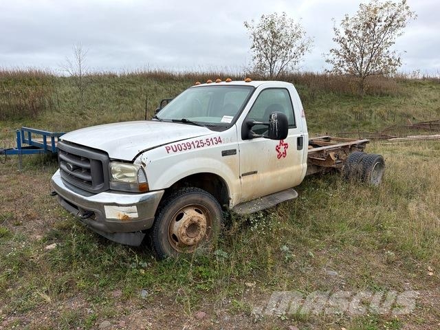 Ford F-550 キャビン及び内装