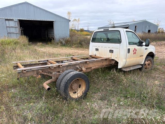Ford F-550 Hytter och interiör