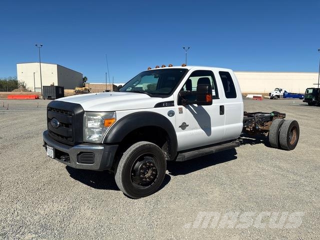 Ford F-550 Cabinas