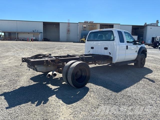 Ford F-550 Cabinas