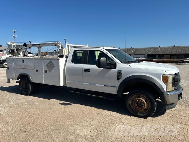 Ford F-550 Pilsētas atkritumvedēji