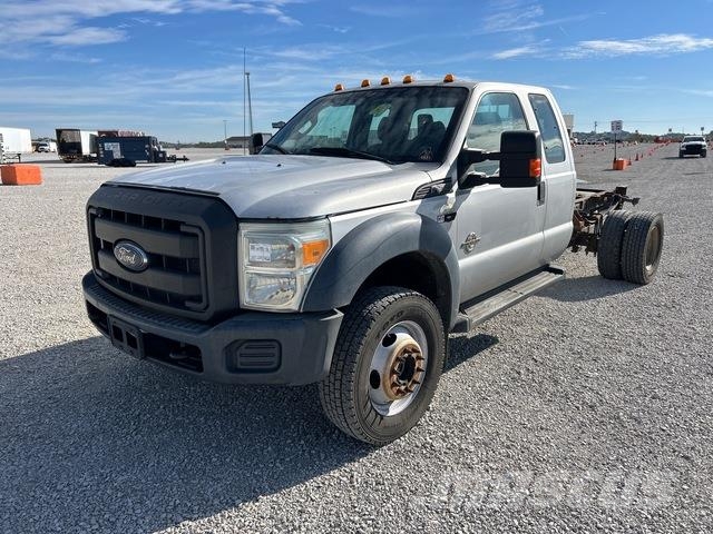 Ford F-550 Cabinas