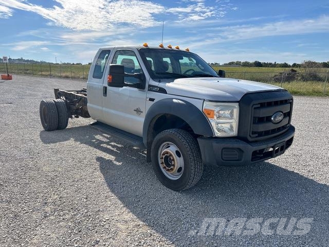 Ford F-550 Cabinas