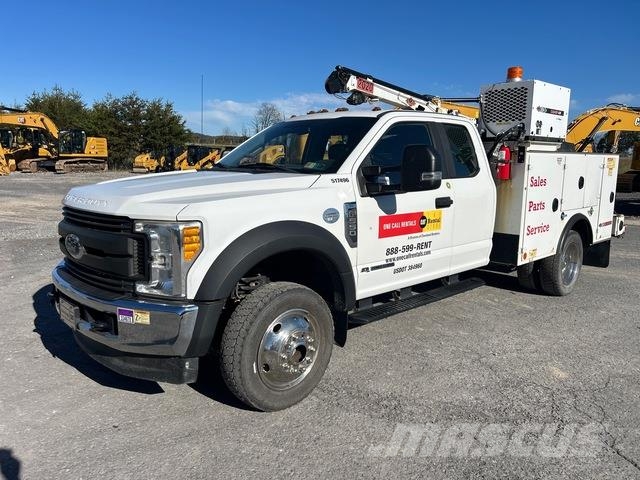 Ford F-550 Közúti karbantartó haszongépek