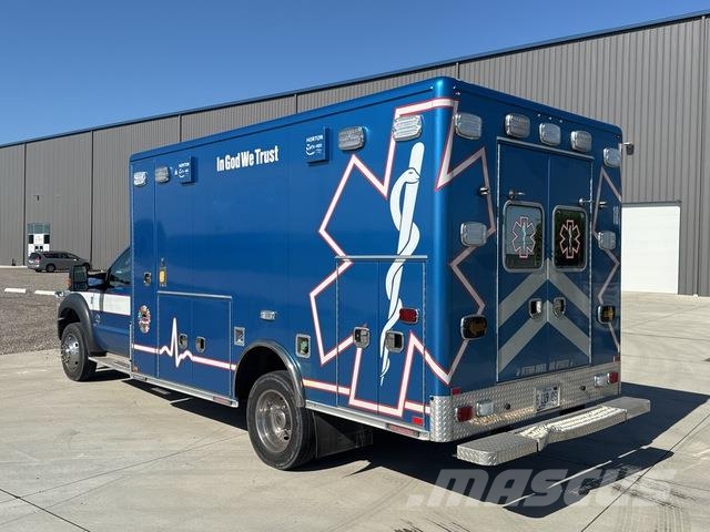 Ford F-550 Super Duty Ambulanse