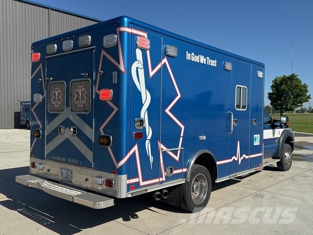 Ford F-550 Super Duty Ambulanse