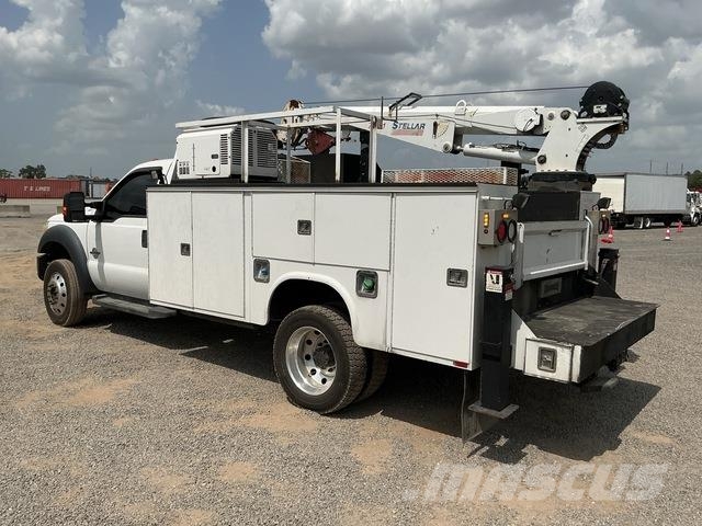 Ford F-550 Super Duty Комунальні автомобілі / автомобілі загального призначення