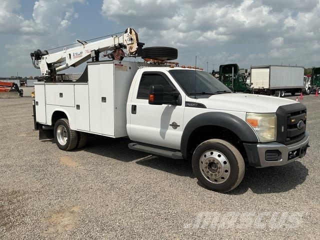 Ford F-550 Super Duty Комунальні автомобілі / автомобілі загального призначення