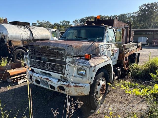 Ford F-600 Kamioni cisterne