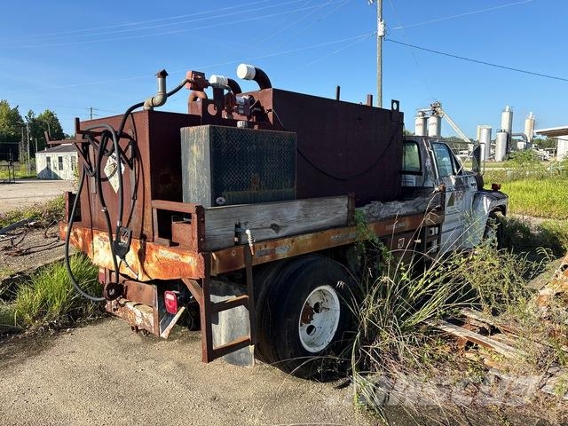 Ford F-600 Kamioni cisterne