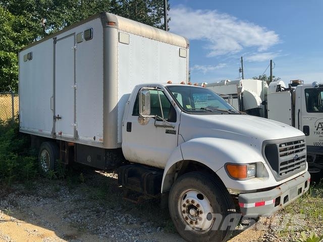Ford F-650 Dobozos teherautók