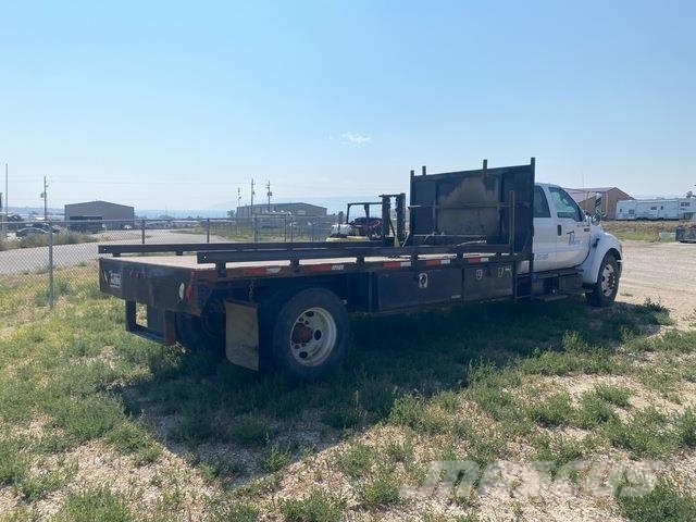 Ford F-650 Бордови