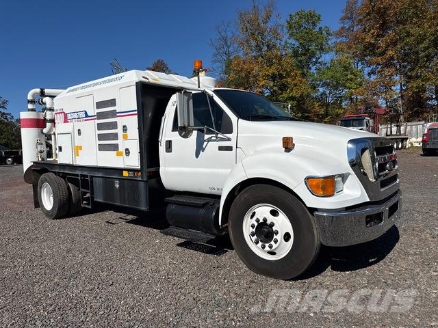 Ford F-650 Kombinētās vakumsūkņa mašīnas