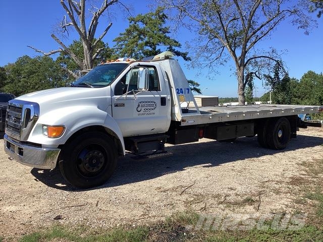 Ford F-650 Evakuators ar manipulatoru
