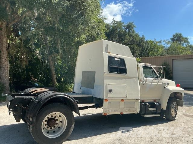 Ford F-700 Trækkere