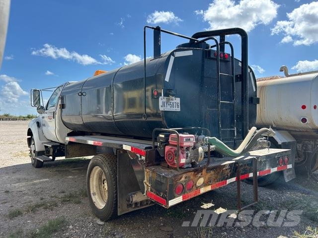 Ford F-750 Water tankers