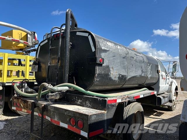 Ford F-750 Water tankers