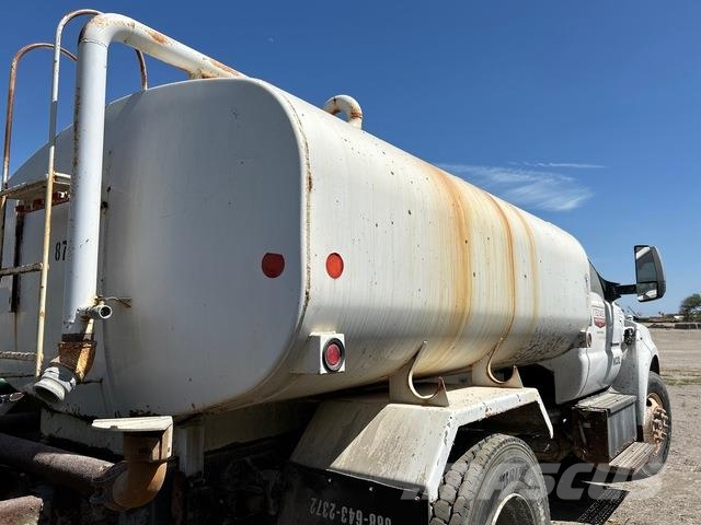 Ford F-750 Vízszállító teherautók