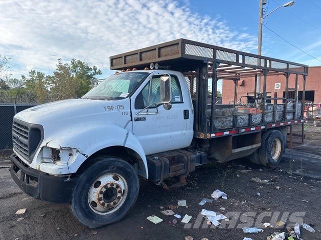 Ford F-750 Flatbed / Dropside trucks