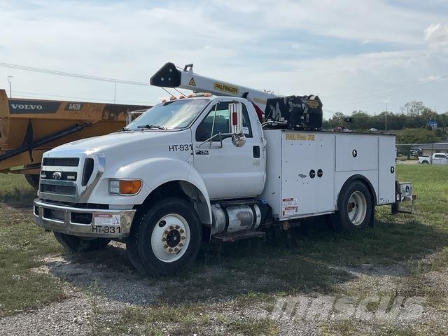 Ford F-750 Municipal / general purpose vehicles