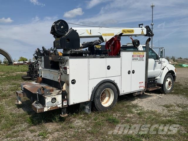Ford F-750 Municipal / general purpose vehicles