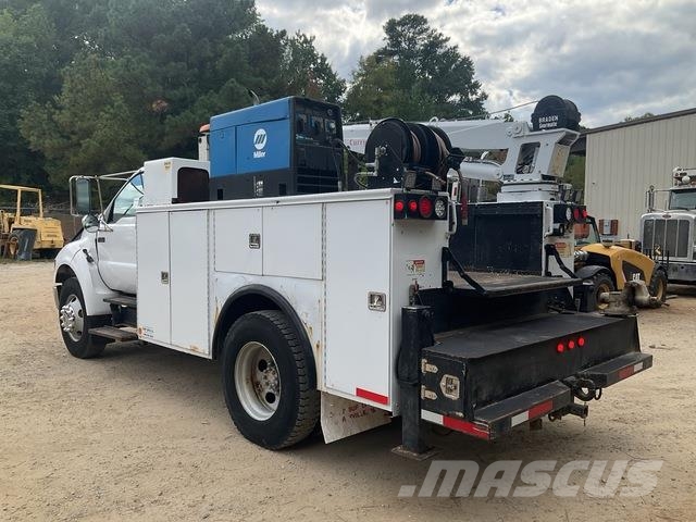 Ford F-750 Komunalna vozila za opštu namenu