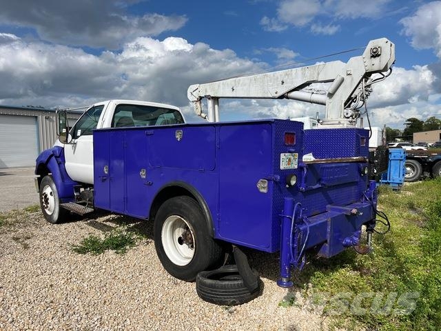 Ford F-750 Komunalna vozila