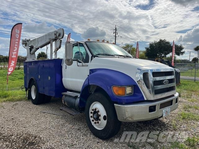 Ford F-750 Komunalna vozila