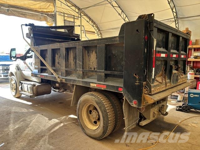 Ford F-750 شاحنات قلابة