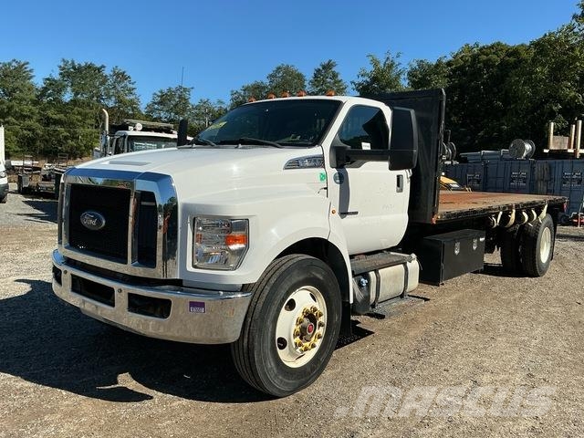 Ford F-750 Flakbilar