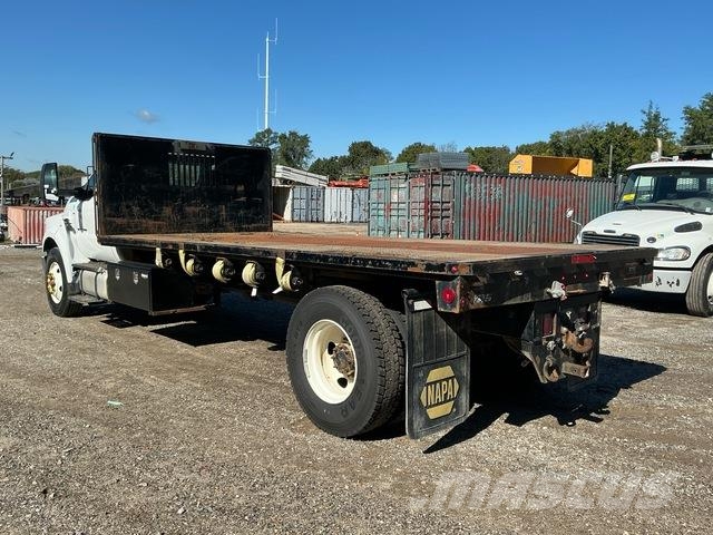 Ford F-750 Flakbilar