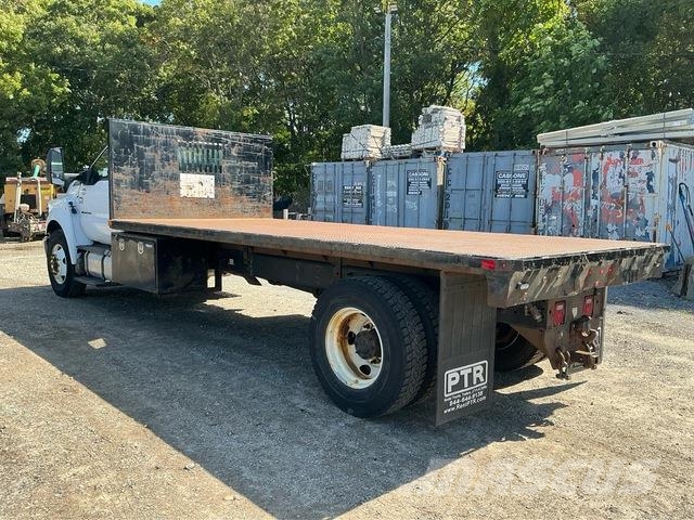 Ford F-750 Platformas/izkraušana no sāniem