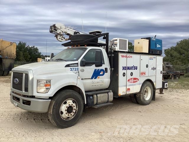 Ford F-750 Municipal / general purpose vehicles