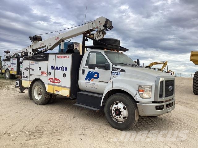 Ford F-750 Municipal / general purpose vehicles