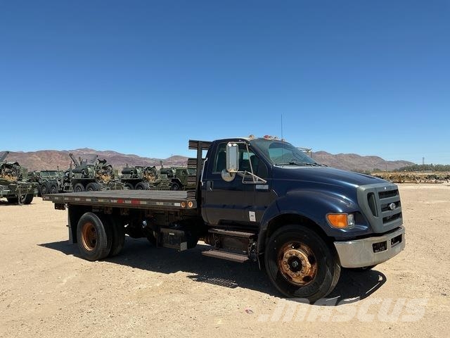 Ford F-750 Super Duty Бордови