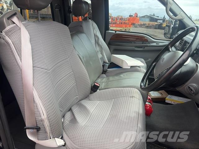 Ford F250 XLT Pick-upy / Pojazdy z otwieranymi burtami