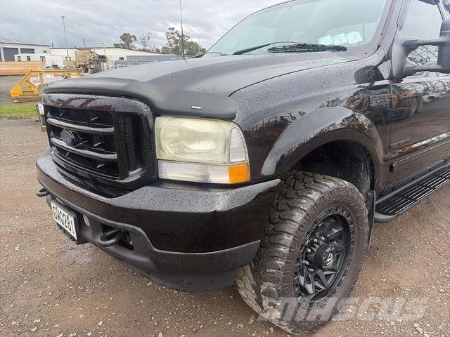 Ford F250 XLT Pick-upy / Pojazdy z otwieranymi burtami