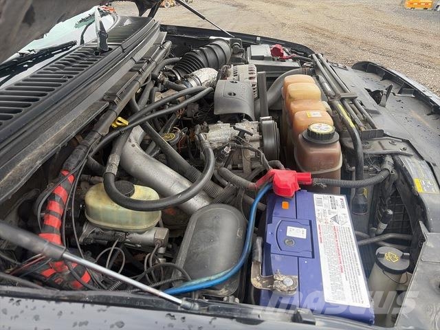 Ford F250 XLT Pick-upy / Pojazdy z otwieranymi burtami