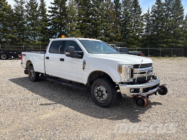 Ford F350 شاحنات خفيفة/مفصلية الجوانب