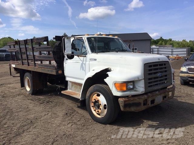 Ford F800 Бордови